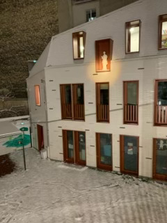 Notre école sous la neige 